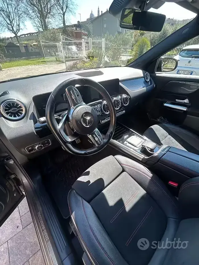 Usata Mercedes GLA200 Premium 150 CV (110 kW) 2022 Grigio SUV