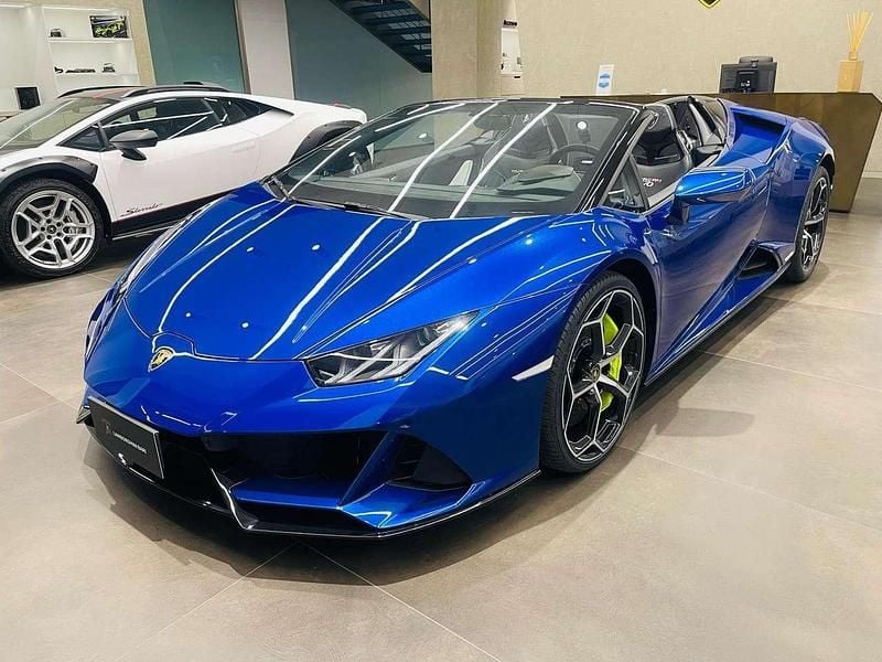 Blu/azzurro Nuova 2025 Lamborghini Huracán Cabrio | 375.000 € (Molto cara) - Immagine 1/4