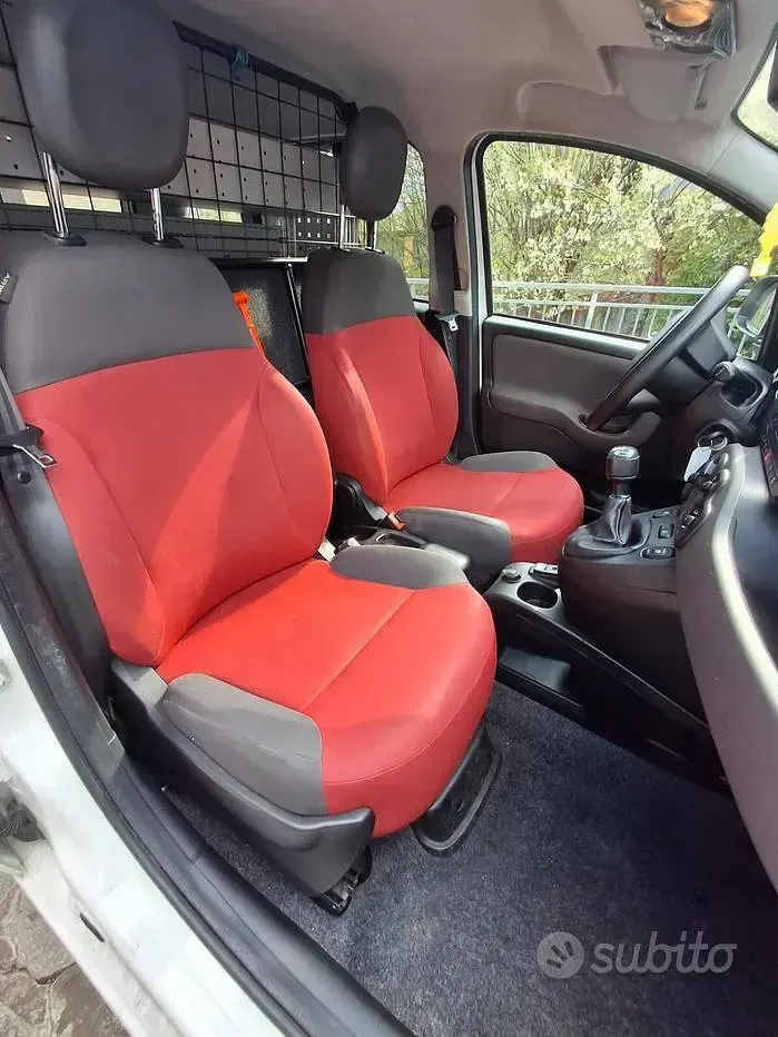 Usata Fiat Panda 4x4 Climbing 75 CV (55 kW) 2014 Bianco Utilitaria