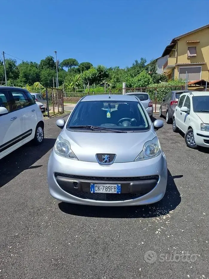 Usata Peugeot 107 68 CV (50 kW) 2007 Utilitaria