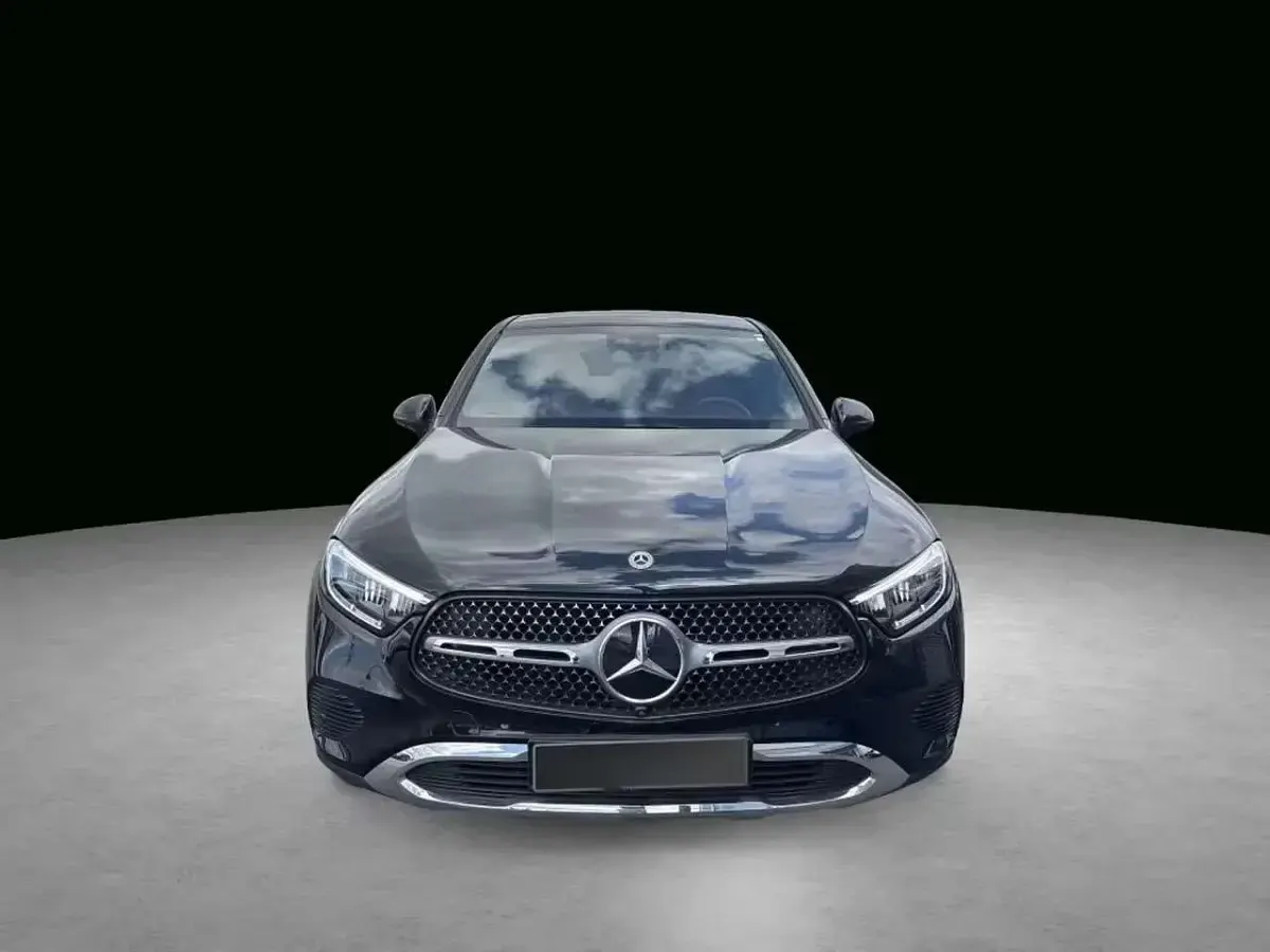 Usata Mercedes GLC200 Edition 163 CV (119 kW) 2025 Nero SUV