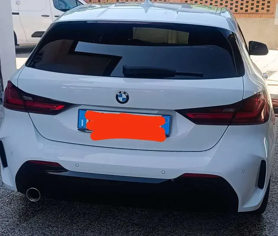 Usata BMW 118 M Sport 136 CV (100 kW) 2023 Bianco Utilitaria