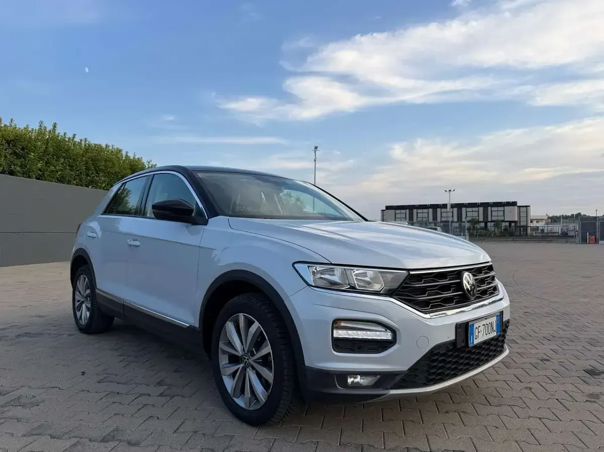 Usata VW T-Roc Style 110 CV (80 kW) 2021 Grigio SUV