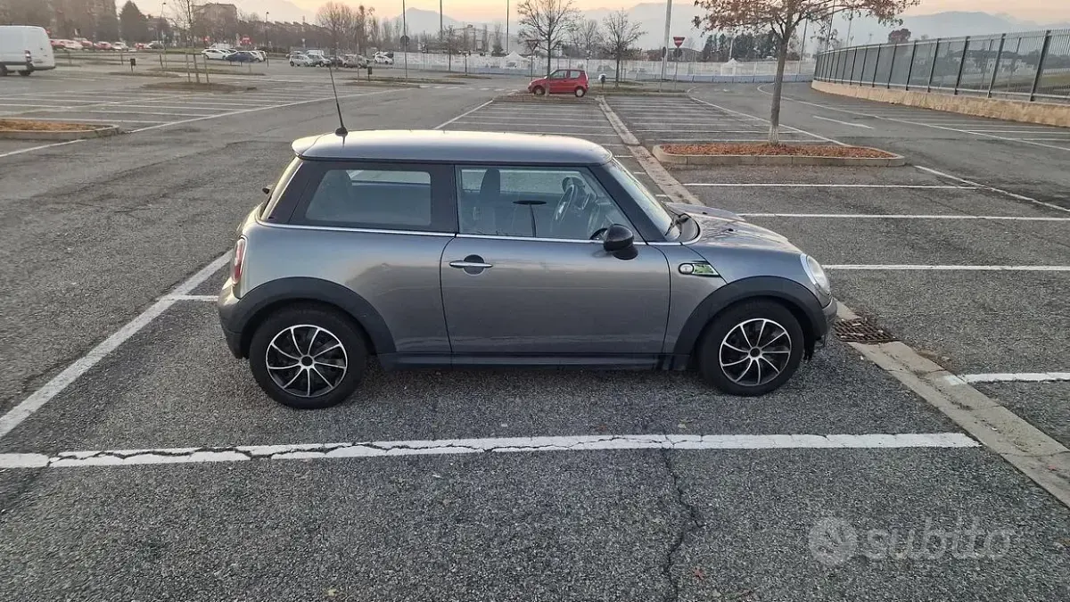 Usata Mini Cooper S Coupé 75 CV (55 kW) 2009 Grigio Coupé