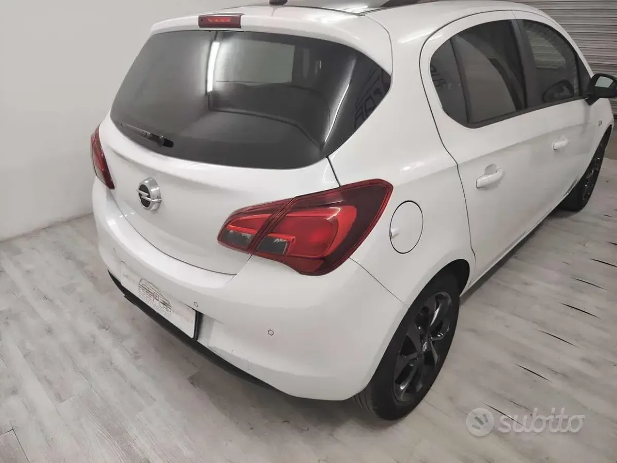 Usata Opel Corsa Edition 69 CV (50 kW) 2019 Bianco Utilitaria