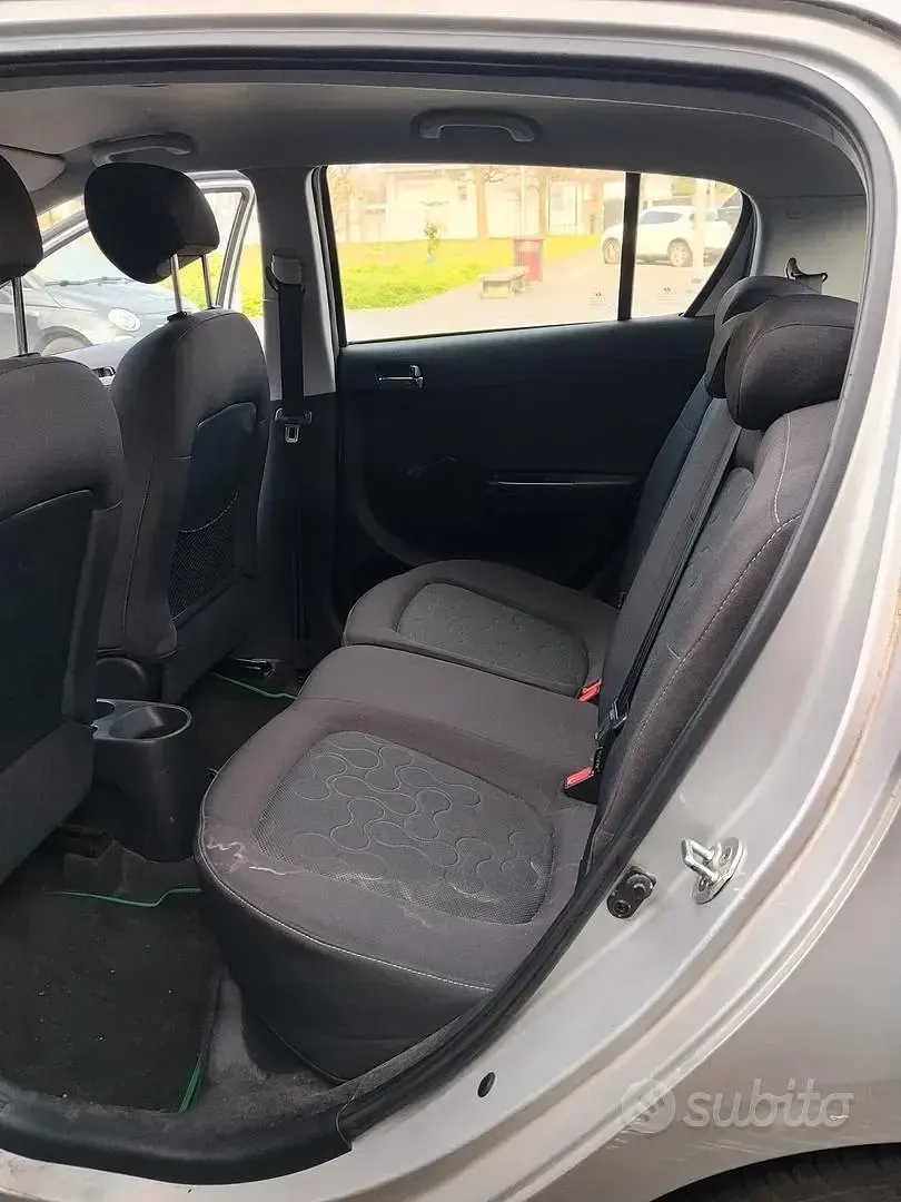 Usata Hyundai i20 78 CV (57 kW) 2009 Grigio Utilitaria