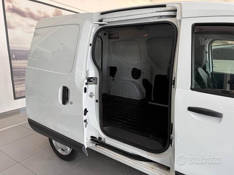 Usata Dacia Dokker 101 CV (74 kW) 2017 Bianco Monovolume