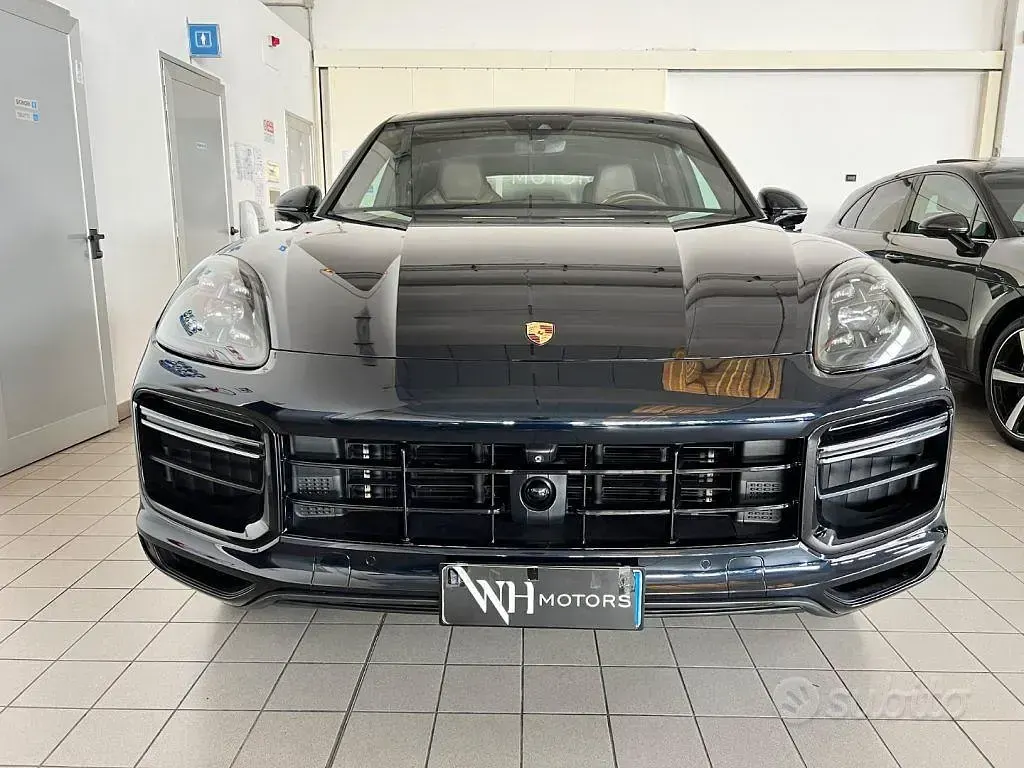 Usata Porsche Cayenne 549 CV (403 kW) 2018 Blu SUV