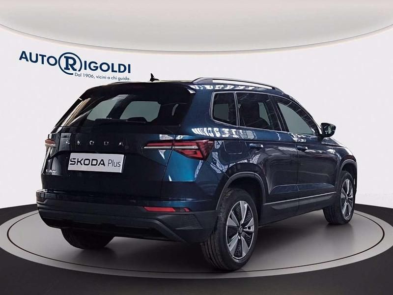 Usata Skoda Karoq Executive 110 CV (80 kW) 2023 Blu lava metallizzato SUV