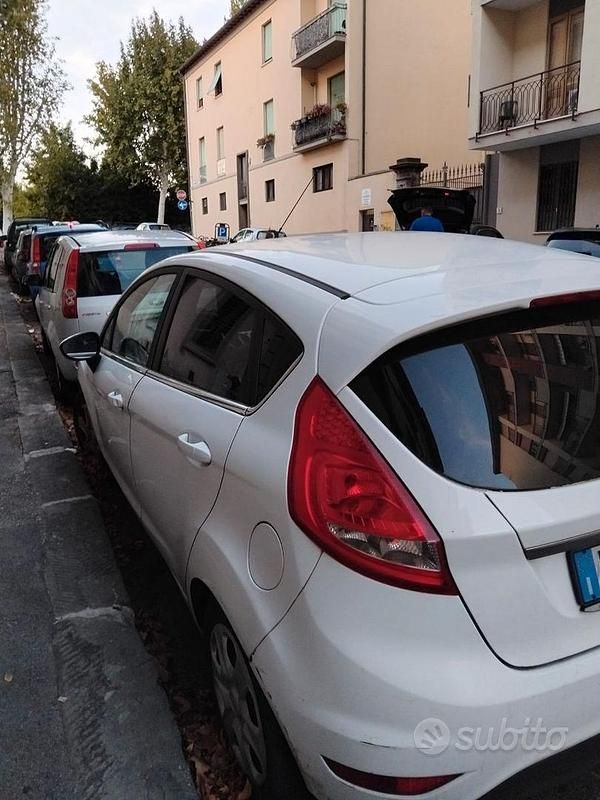 Usata Ford Fiesta 82 CV (60 kW) 2009 Utilitaria