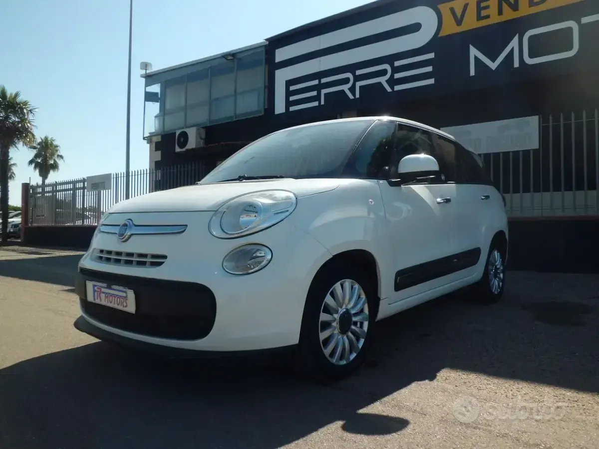 Usata Fiat 500L Living 120 CV (88 kW) 2014 Bianco Monovolume