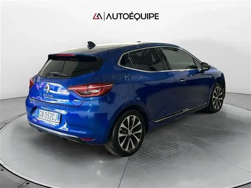 Usata Renault Clio Techno 145 CV (106 kW) 2023 Blu chiaro Utilitaria