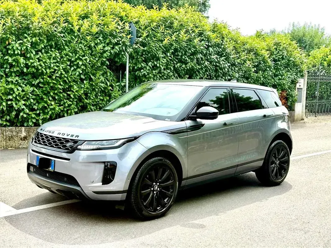 Usata Land Rover Range Rover evoque R-Dynamic 150 CV (110 kW) 2021 Argento SUV