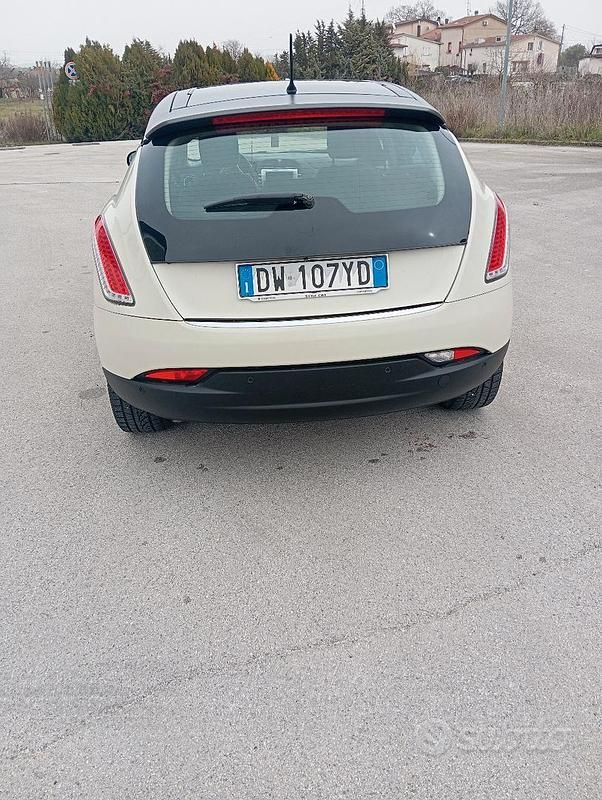 Usata Lancia Delta 2009 Utilitaria