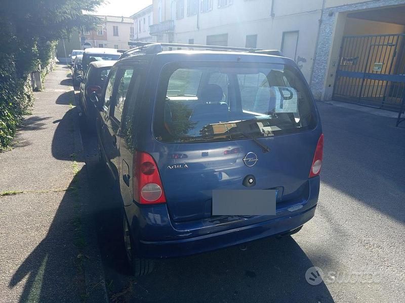Usata Opel Agila 58 CV (42 kW) 2002 Blu Monovolume
