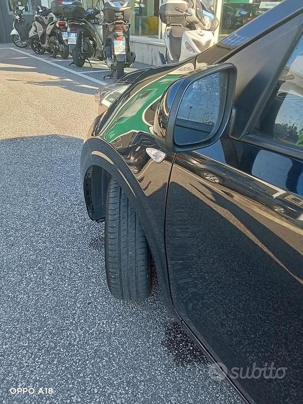 Usata Kia Picanto 61 CV (44 kW) 2023 Nero Utilitaria