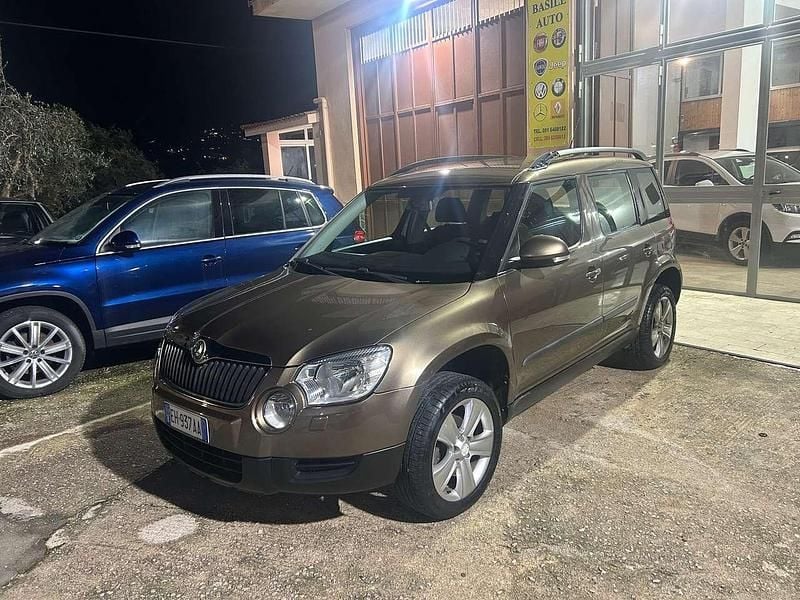 Usata Skoda Yeti Adventure 105 CV (77 kW) 2011 Marrone SUV