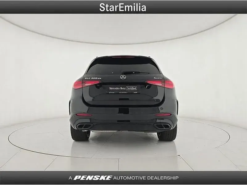 Usata Mercedes GLC300e Advanced 333 CV (244 kW) 2026 Nero SUV