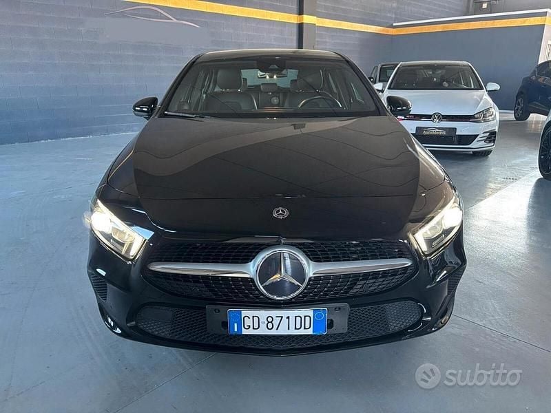 Usata Mercedes A180 116 CV (85 kW) 2021 Nero Berlina