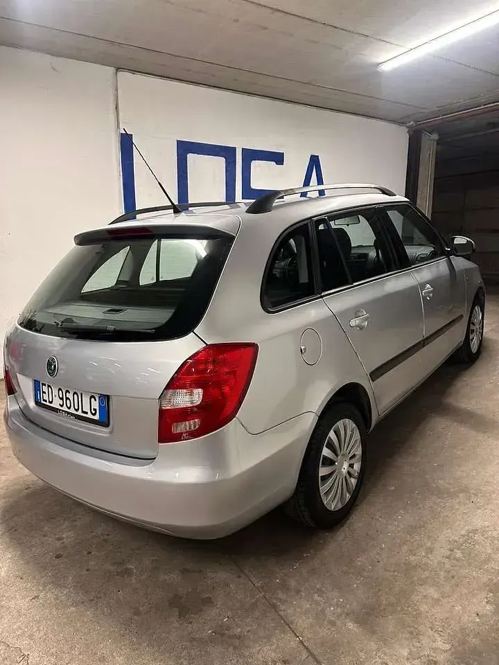Begagnad Skoda Fabia Sport 86 HK (63 kW) 2010 Beige Kombi