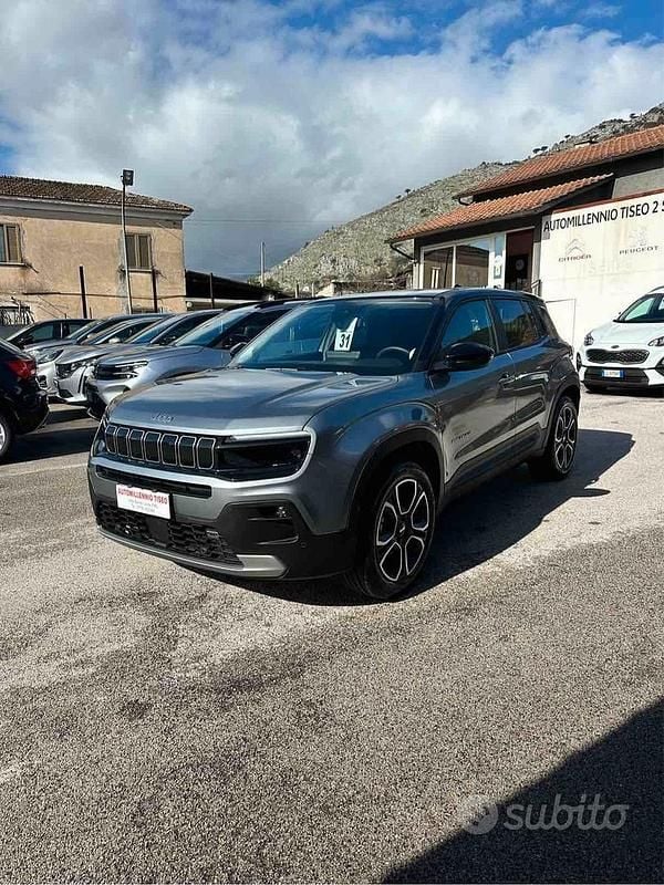 Usata Jeep Avenger Summit 101 CV (74 kW) 2023 Grigio SUV