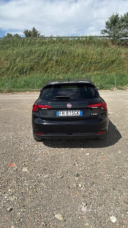 Usata Fiat Tipo 95 CV (69 kW) 2017 Blu Station wagon