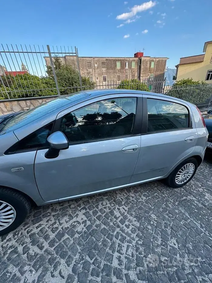 Usata Fiat Punto 75 CV (55 kW) 2008 Grigio Utilitaria