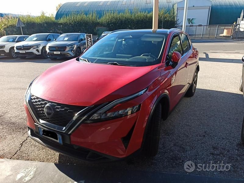 Rosso Usata 2023 Nissan Qashqai N-Connecta SUV | 24.700 € (Molto cara) - Immagine 1/4
