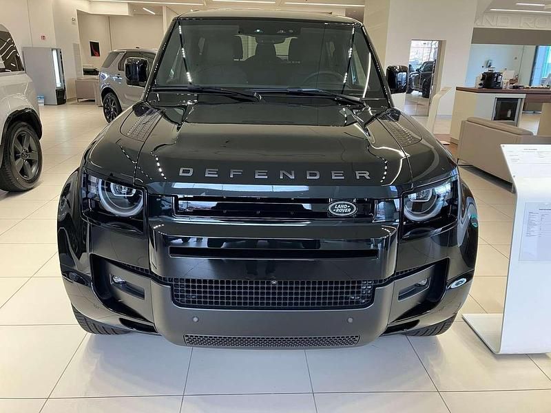 Nuova Land Rover Defender Dynamic 200 CV (147 kW) 2026 Santorini black SUV