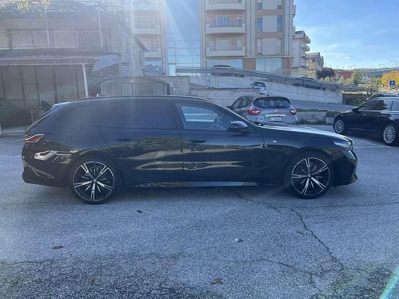 Usata BMW 520 M Sport 197 CV (144 kW) 2024 Nero Station wagon