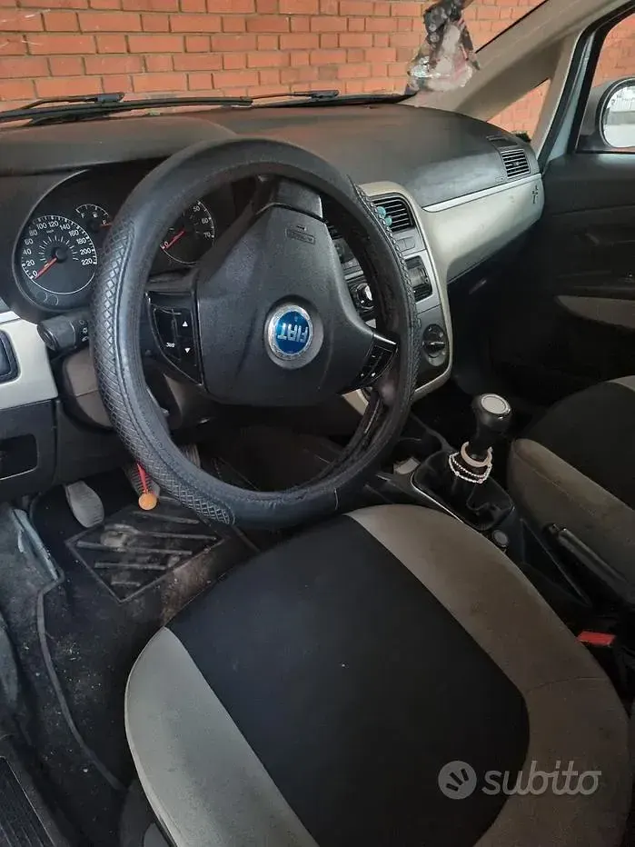Usata Fiat Grande Punto 75 CV (55 kW) 2006 Utilitaria