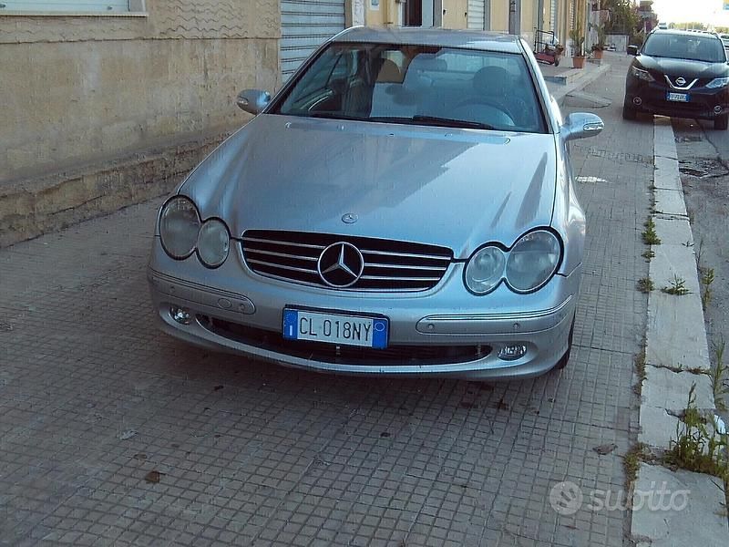 Argento Usata 2004 Mercedes CLK270 Avantgarde Coupé | 1600 € (Super prezzo) - Immagine 1/4