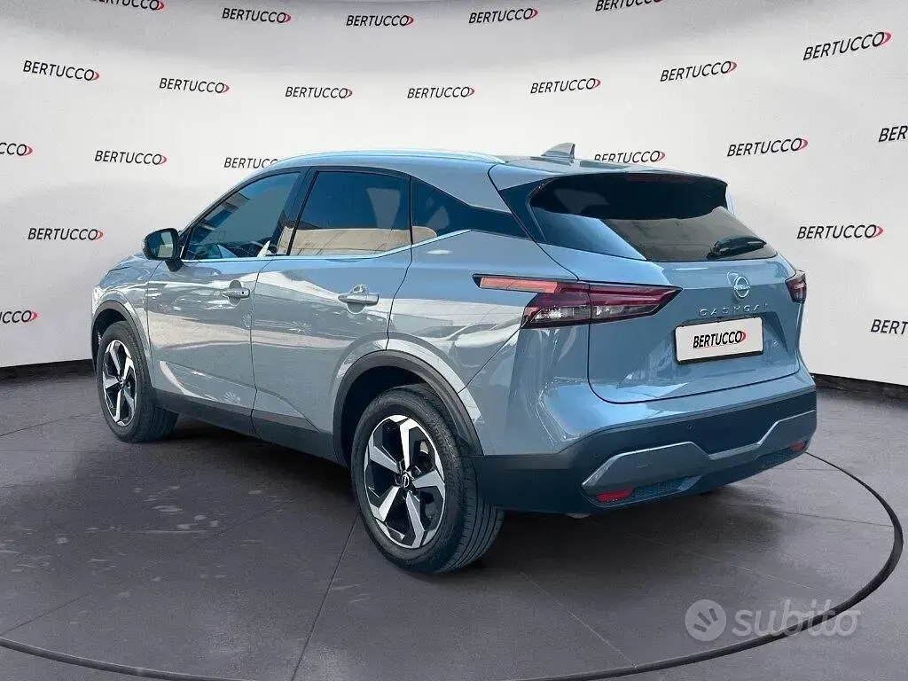 Usata Nissan Qashqai N-Connecta 140 CV (102 kW) 2023 Grigio SUV