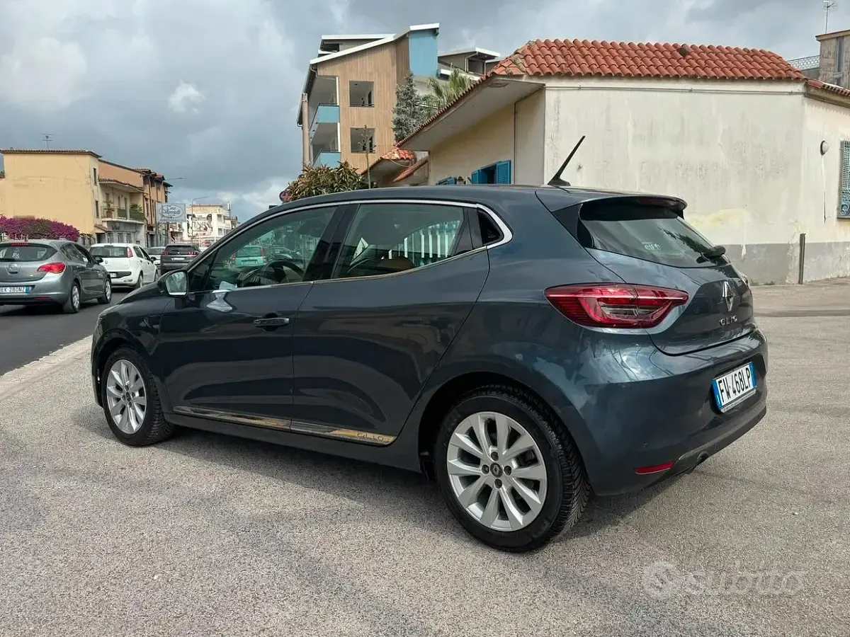 Usata Renault Clio IV Intens 86 CV (63 kW) 2019 Blu Berlina