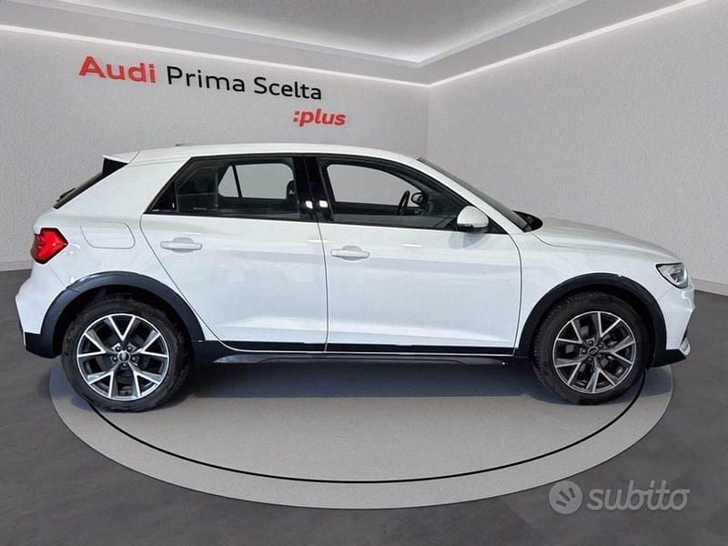 Usata Audi A1 Admired 95 CV (69 kW) 2023 Bianco ghiaccio metallizzato SUV