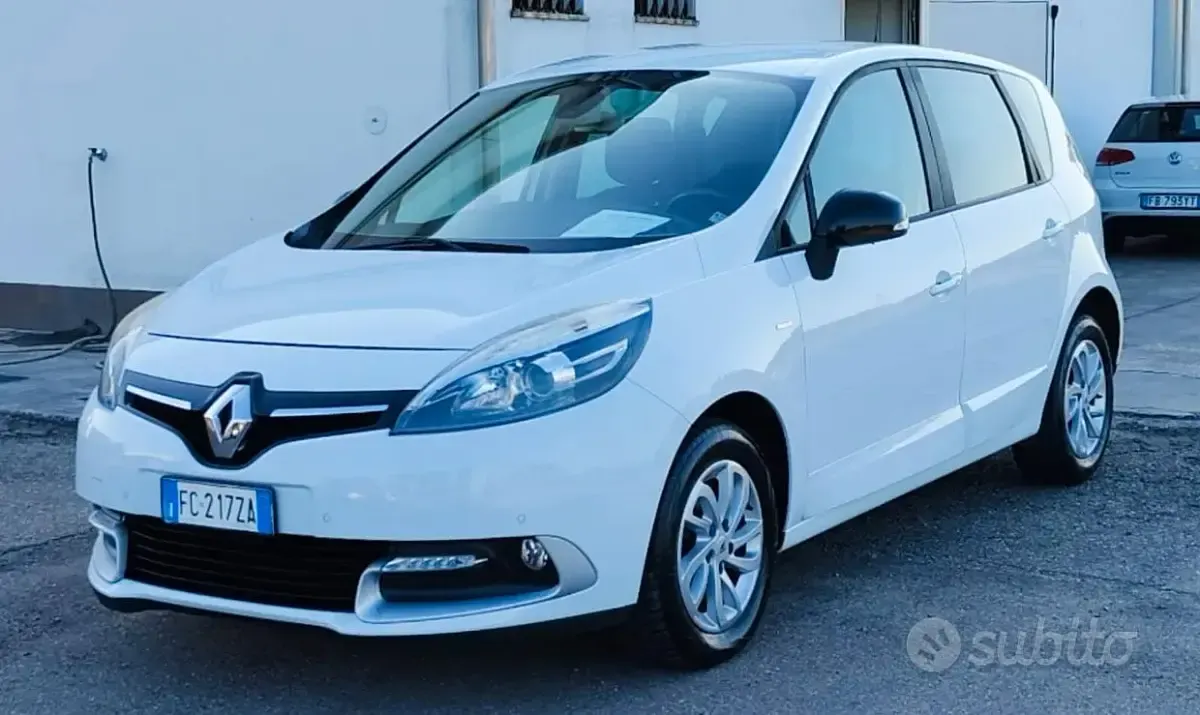 Usata Renault Clio 75 CV (55 kW) 2016 Other Station wagon