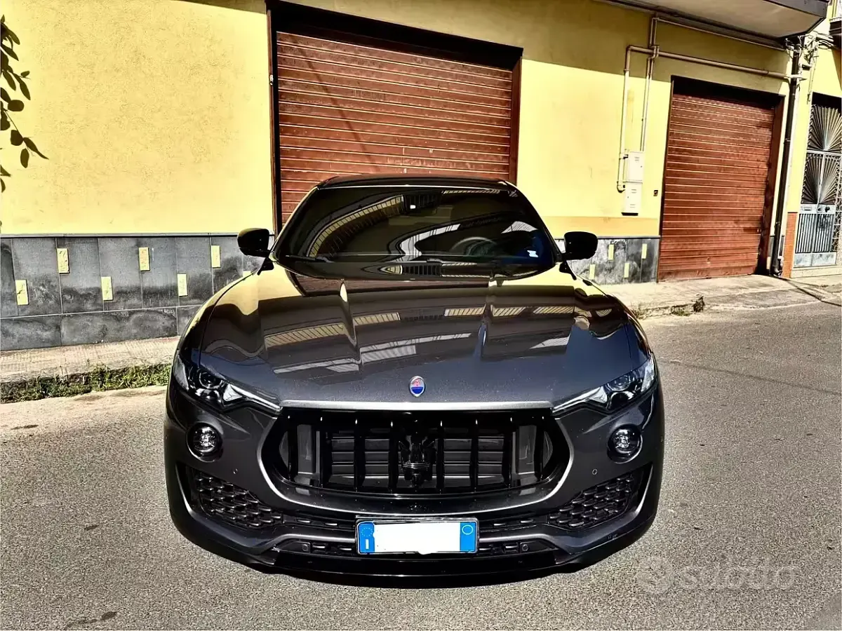 Usata Maserati Levante GranLusso 250 CV (183 kW) 2019 Grigio SUV