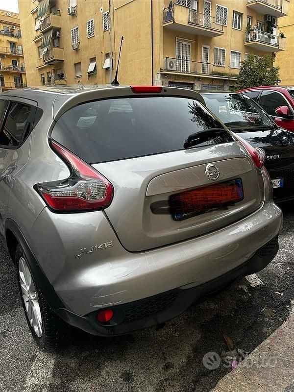 Usata Nissan Juke 115 CV (84 kW) 2022 Grigio SUV