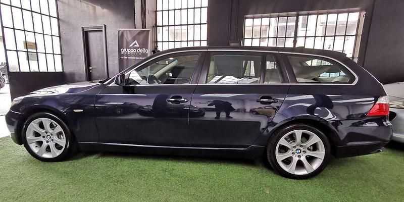 Usata BMW 530 231 CV (169 kW) 2007 Blu/azzurro Station wagon