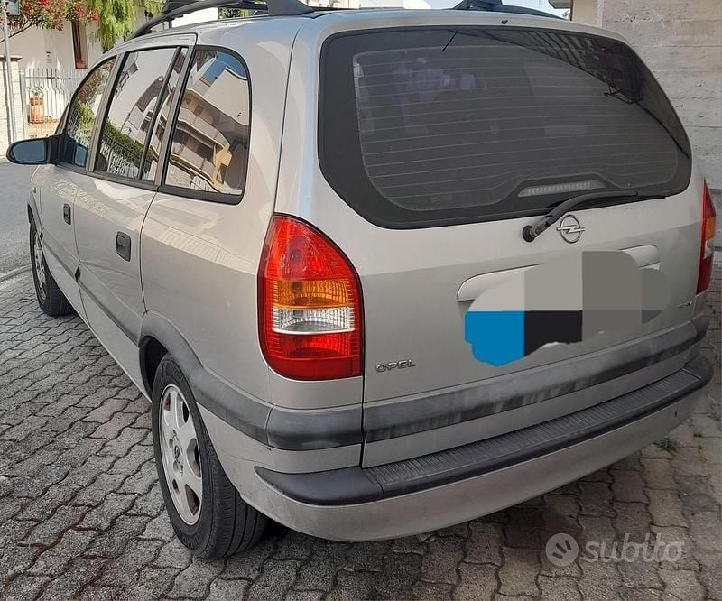 Grigio Usata 2001 Opel Zafira Elegance Monovolume | 1000 € (Ottimo prezzo) - Immagine 1/4