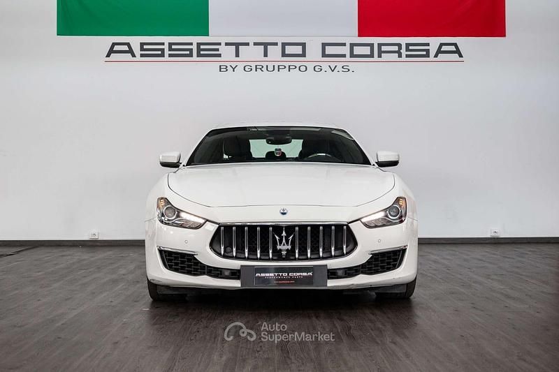 Usata Maserati Ghibli 330 CV (242 kW) 2022 Bianco Berlina
