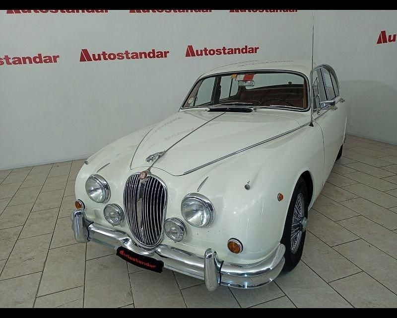 Begagnad Jaguar MK II 220 HK (161 kW) 1964 Sedan