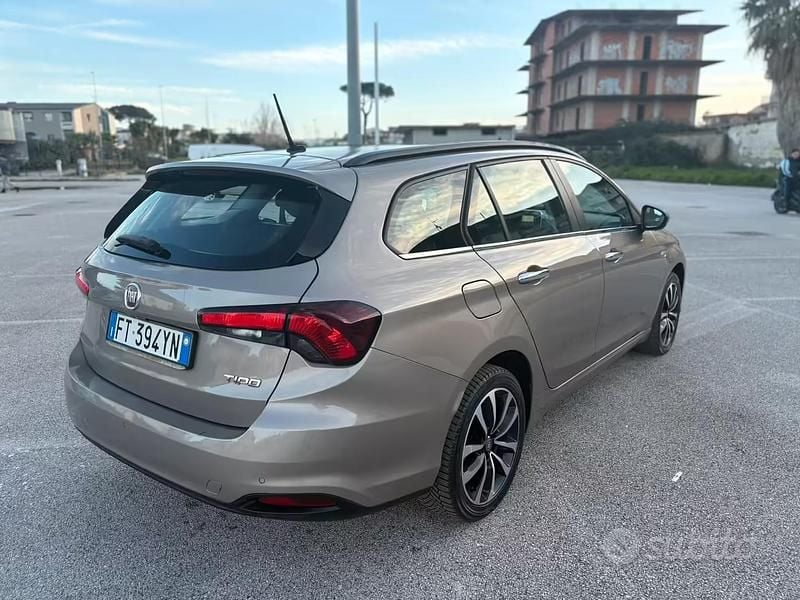 Usata Fiat Tipo Lounge 2018 Marrone Station wagon