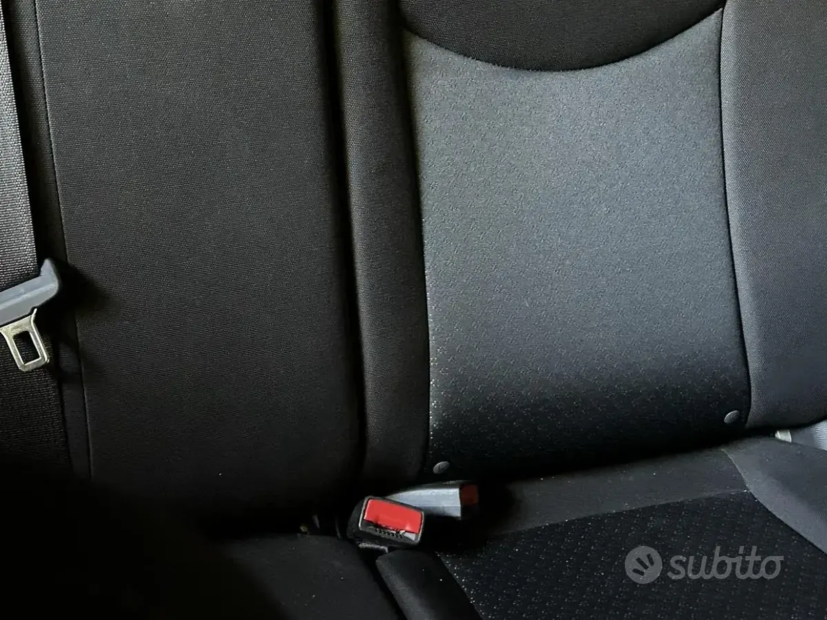 Usata Opel Karl 75 CV (55 kW) 2016 Bianco Utilitaria