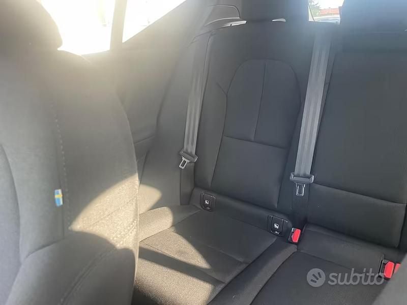 Usata Volvo XC40 150 CV (110 kW) 2019 Nero SUV
