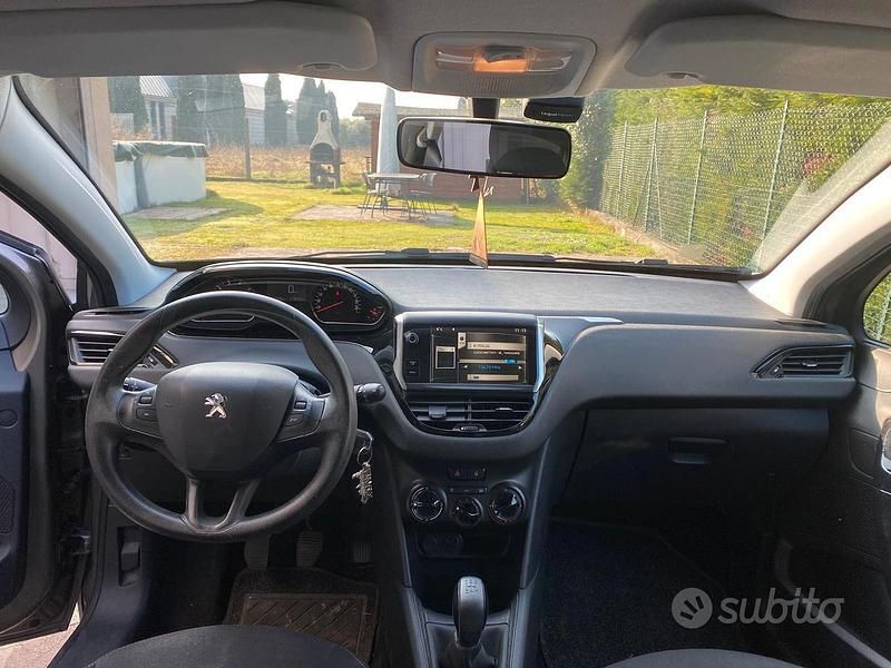 Usata Peugeot 208 Active 82 CV (60 kW) 2012 Grigio Utilitaria