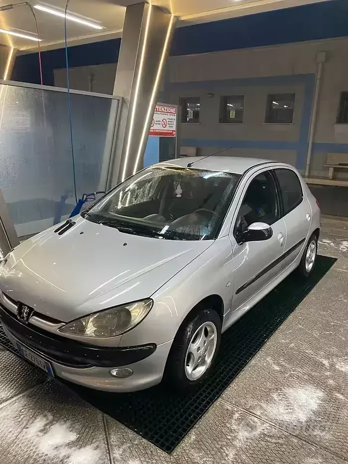 Usata Peugeot 206 68 CV (50 kW) 2003 Berlina
