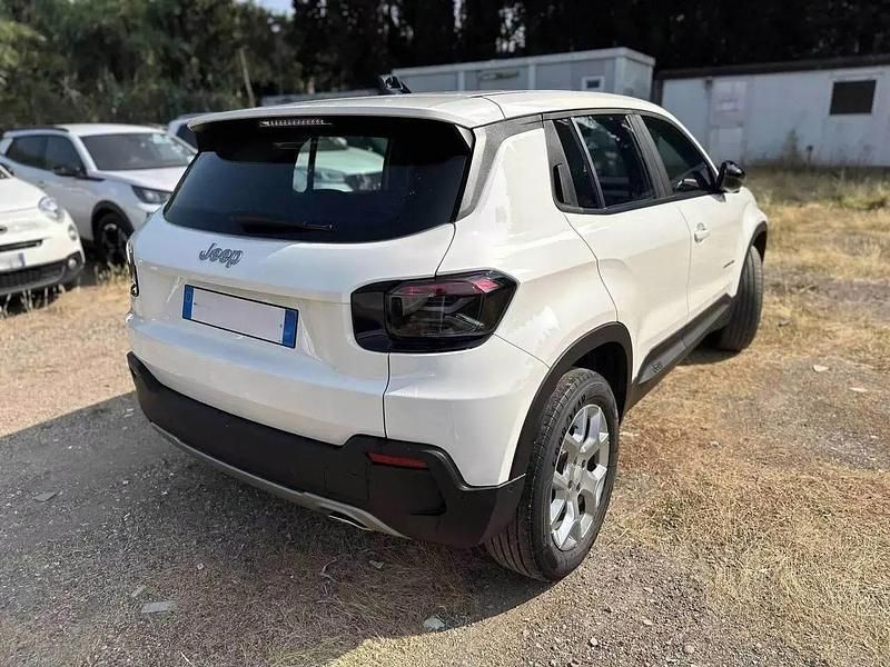 Usata Jeep Avenger Altitude 100 CV (73 kW) 2024 Bianco SUV