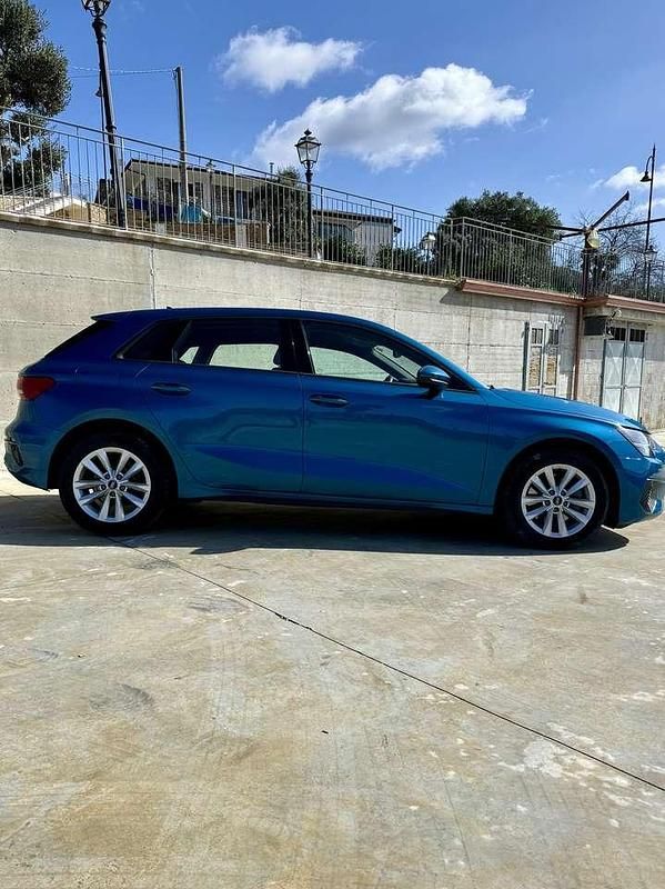 Usata Audi A3 Business 116 CV (85 kW) 2020 Blu/azzurro Berlina