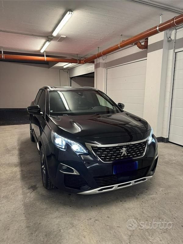 Usata Peugeot 3008 GT-line 120 CV (88 kW) 2017 Nero SUV